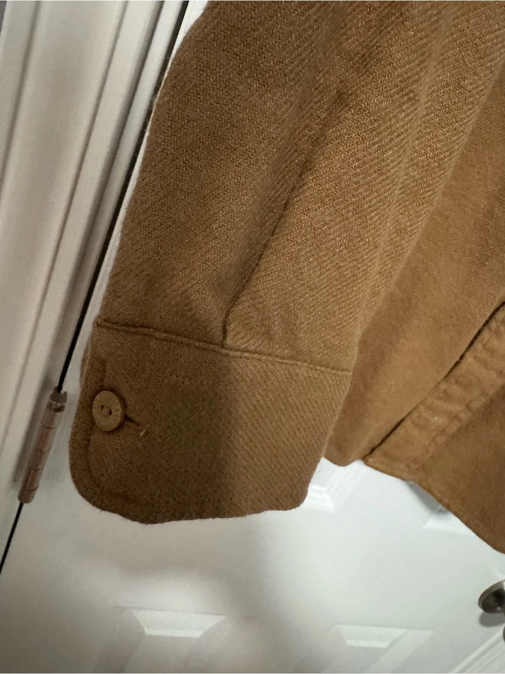 Levi's Men's Camel Button-Down Long Sleeve Shirt Jacket Soft Relaxed Fit XL.